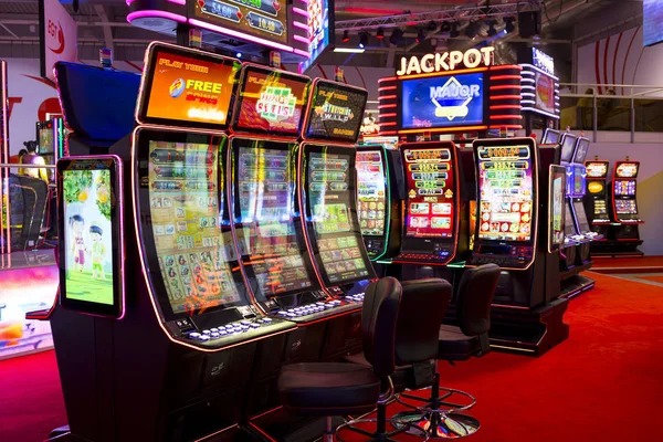 sigra369 Number Table live dealer studio with croupier and number draw machine